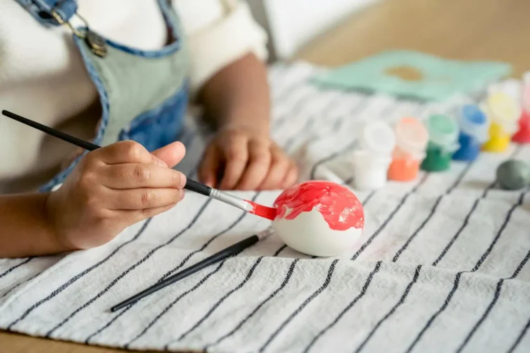 Activités manuelles de Pâques : 18 idées créatives à faire en famille