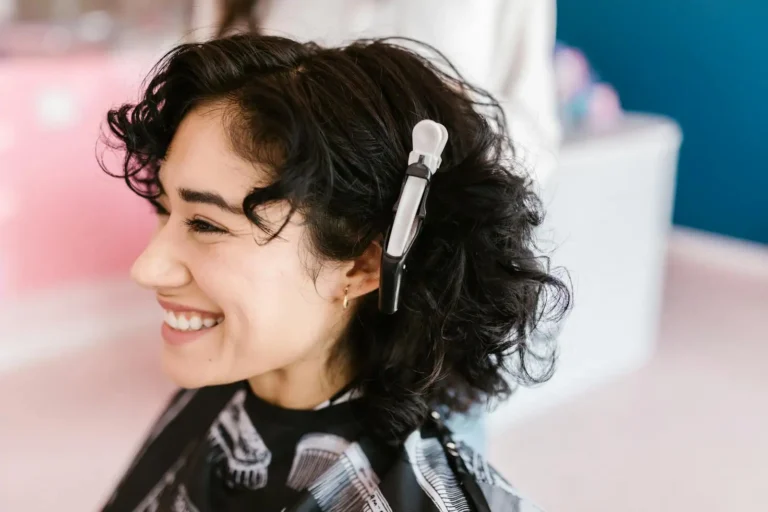 Permanente cheveux : tout comprendre avant de se lancer
