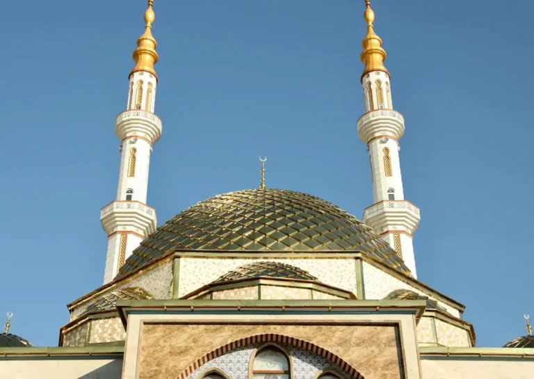 Religion en Guinée : islam, christianisme et croyances traditionnelles