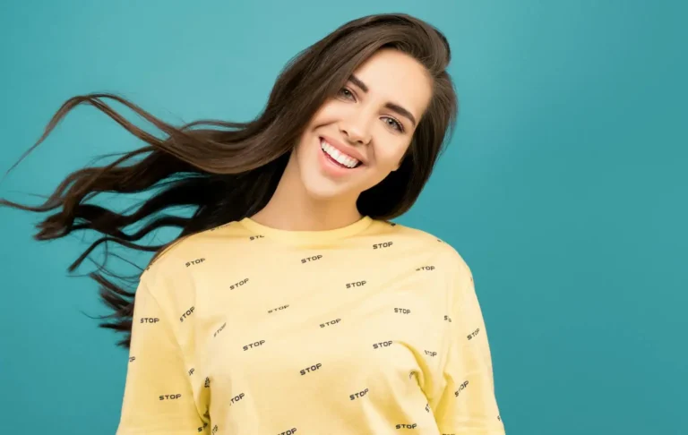 Cheveux longs : pousser, entretenir et garder la longueur