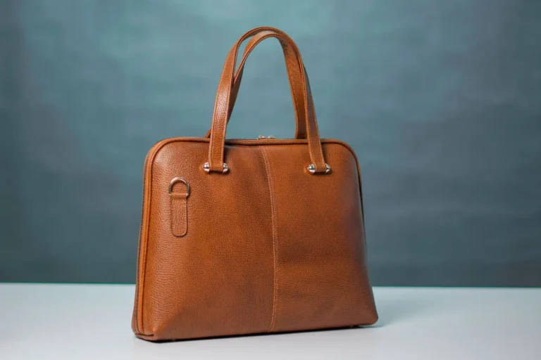 Sac à main en cuir pour femme : bien le choisir