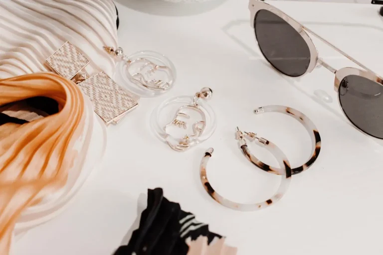 Les accessoires en anglais : le vocabulaire clair, par familles