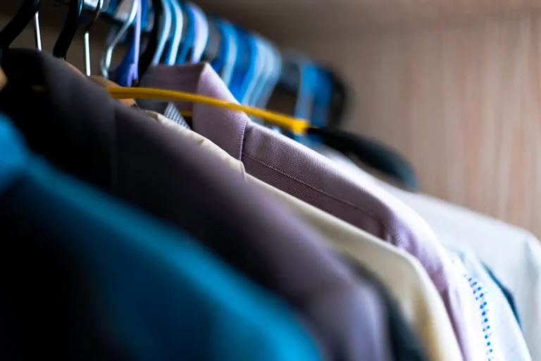 Vêtements en A : la liste complète, expliquée mot par mot