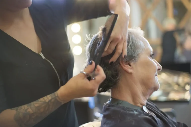 Cheveux en espagnol : pelo, cabello et tout le vocabulaire utile