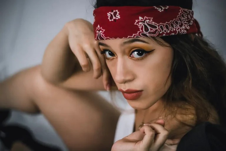 Maquillage pirate femme : le tuto complet pour un look réussi